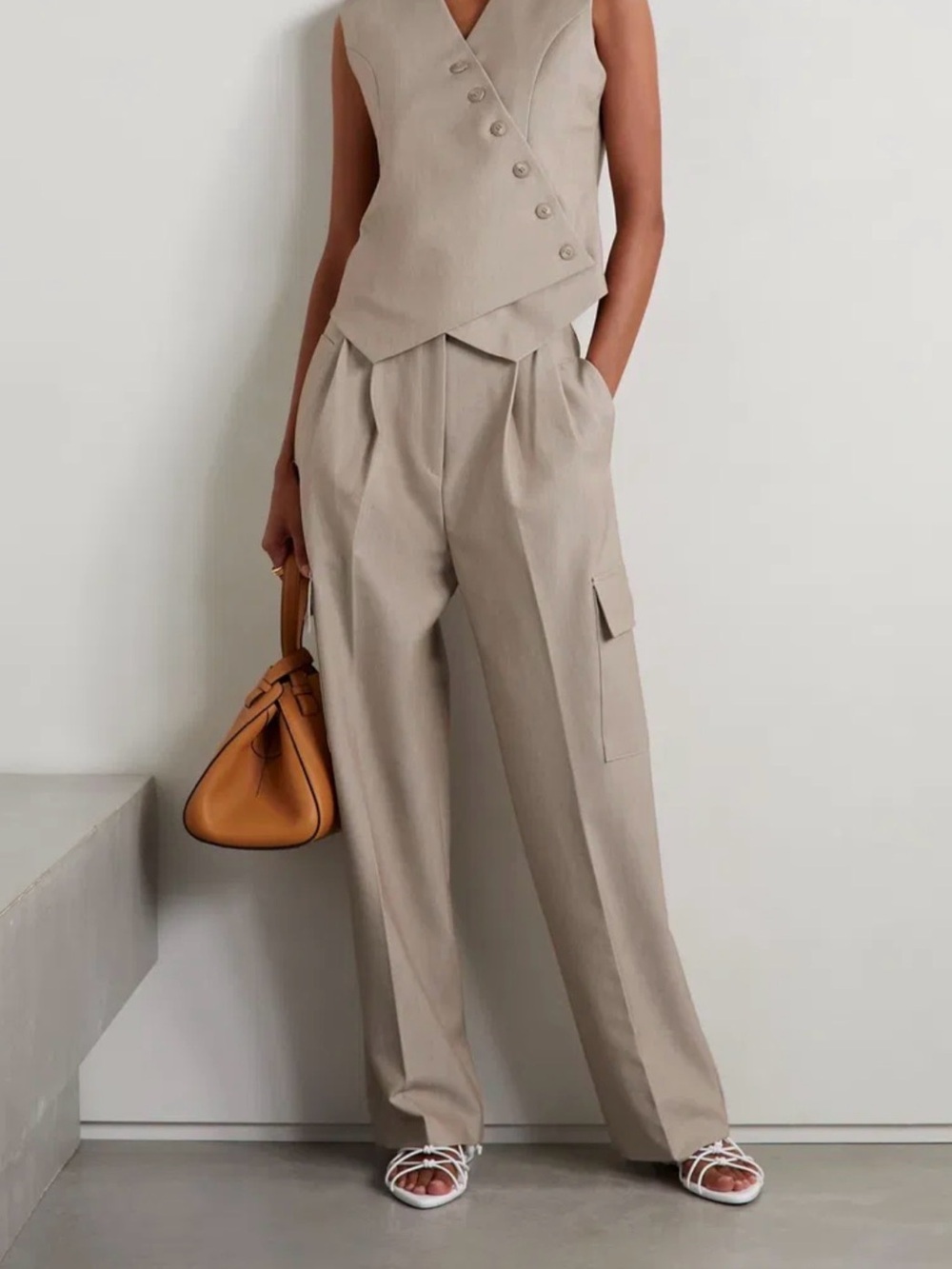 New NWT The Frankie Shop Maesa Cargo Pants in Taupe Melange Size XS